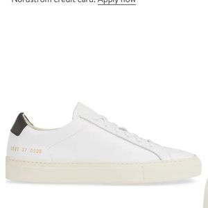 Common project sneakers